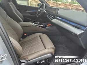 BMW 5-Series, 2025 — миниатюра 13