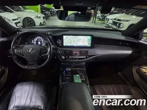 Lexus LS, 2021 — миниатюра 7
