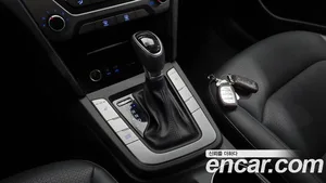 Hyundai Avante, 2017 — миниатюра 9