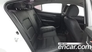 Hyundai Avante, 2017 — миниатюра 12