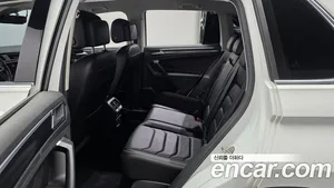 Volkswagen Tiguan, 2023 — миниатюра 16