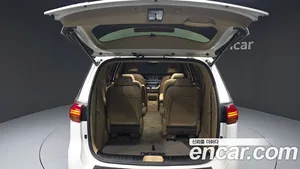 Kia Carnival, 2017 — миниатюра 20