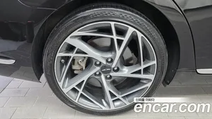 Genesis G90, 2018 — миниатюра 5