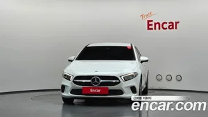 Mercedes-Benz A-Class, 2022 — миниатюра 3