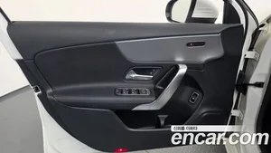 Mercedes-Benz A-Class, 2022 — миниатюра 14