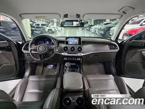 Kia Stinger, 2017 — миниатюра 9