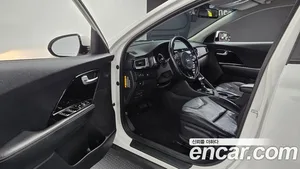 Kia Niro, 2016 — миниатюра 10