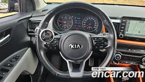 Kia Stonic, 2018 — миниатюра 13