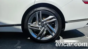 Genesis G80, 2024 — миниатюра 7