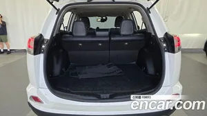 Toyota RAV4, 2018 — миниатюра 20