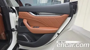 Maserati Levante, 2020 — миниатюра 15