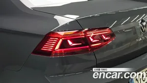 Volkswagen Passat, 2021 — миниатюра 9