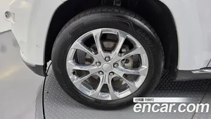 Jeep Cherokee, 2019 — миниатюра 5