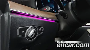 Mercedes-Benz E-Class, 2021 — миниатюра 24