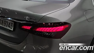 Mercedes-Benz E-Class, 2021 — миниатюра 9