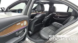 Mercedes-Benz E-Class, 2021 — миниатюра 16