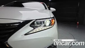 Lexus ES, 2018 — миниатюра 8
