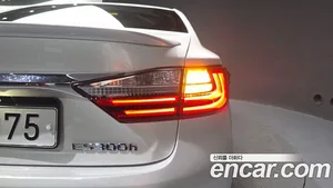 Lexus ES, 2018 — миниатюра 9