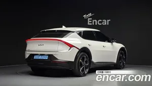 Kia EV6, 2022 — миниатюра 2