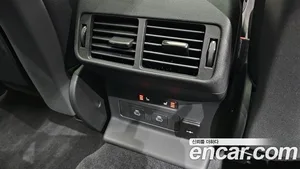 Land Rover Range Rover Velar, 2026 — миниатюра 18