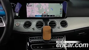 Mercedes-Benz E-Class, 2021 — миниатюра 14