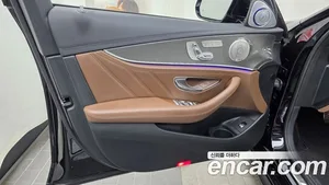 Mercedes-Benz E-Class, 2021 — миниатюра 14