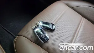 Mercedes-Benz E-Class, 2021 — миниатюра 28