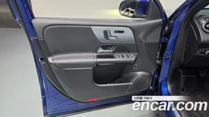 Mercedes-Benz GLB-Class, 2021 — миниатюра 14