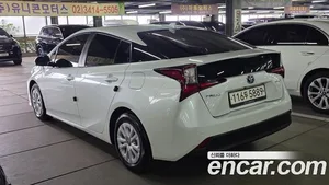 Toyota Prius, 2021 — миниатюра 2