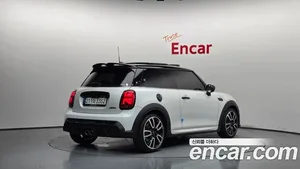 Mini Cooper, 2023 — миниатюра 2