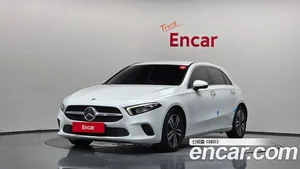 Mercedes-Benz A-Class, 2022 — миниатюра 1
