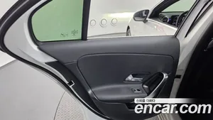 Mercedes-Benz A-Class, 2022 — миниатюра 15