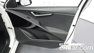 Kia Niro, 2022 — миниатюра 14
