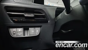 Kia EV6, 2022 — миниатюра 23