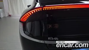 Kia EV6, 2022 — миниатюра 8