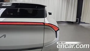 Kia EV6, 2022 — миниатюра 8