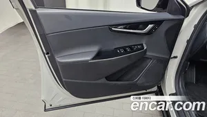Kia EV6, 2022 — миниатюра 13