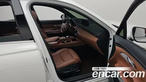 Genesis GV70, 2023 — миниатюра 16