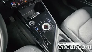 Kia Niro, 2023 — миниатюра 11