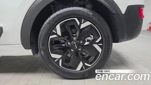 Kia Niro, 2023 — миниатюра 6