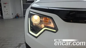 Kia Niro, 2023 — миниатюра 7