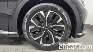 Kia EV6, 2022 — миниатюра 4