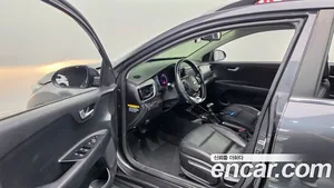 Kia Stonic, 2019 — миниатюра 13