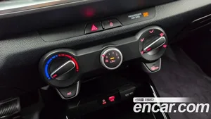 Kia Stonic, 2019 — миниатюра 31