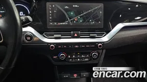 Kia Niro, 2022 — миниатюра 13