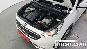 Kia Niro, 2016 — миниатюра 6