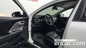 Kia Niro, 2016 — миниатюра 10