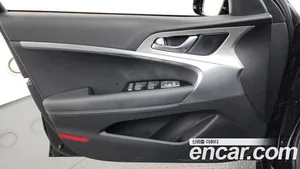 Genesis G70, 2025 — миниатюра 14