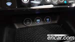 Genesis G70, 2025 — миниатюра 31