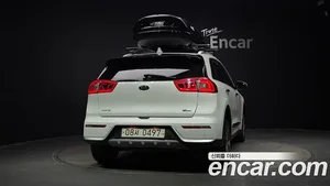 Kia Niro, 2016 — миниатюра 4